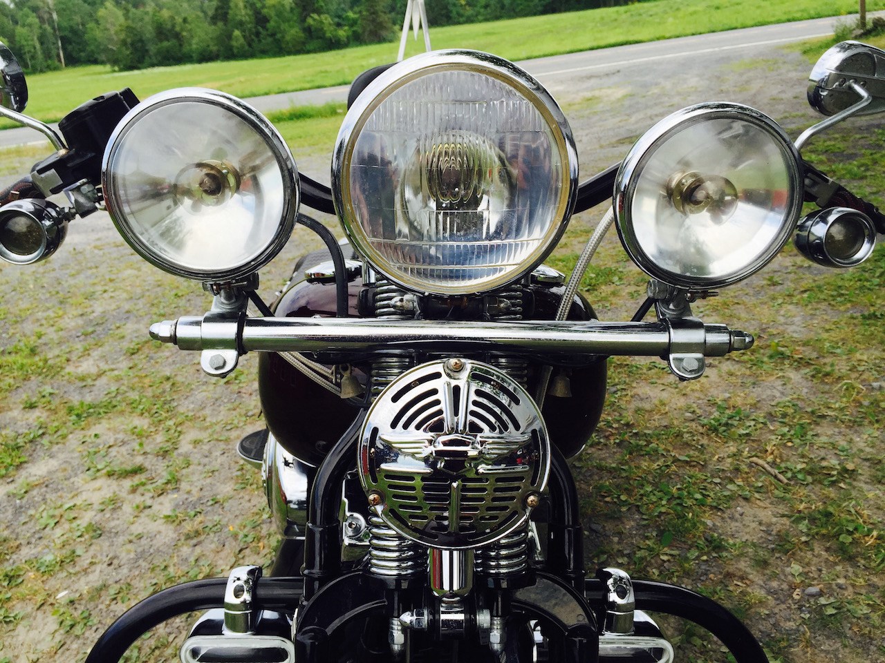 2005 HarleyDavidson® FLSTSC/I Softail® Springer® Classic (Black Cherry