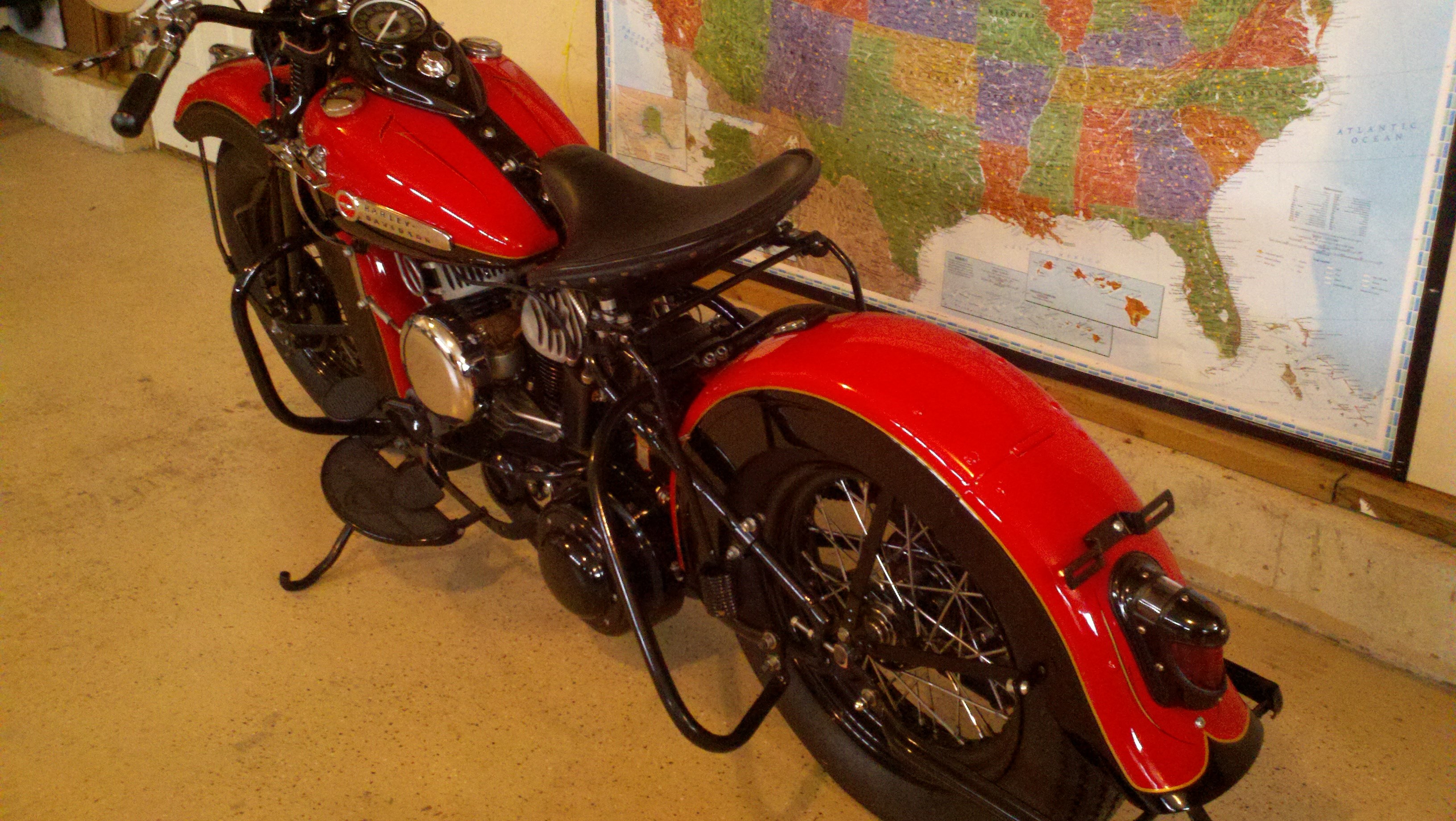 1946 HarleyDavidson® G ServiCar with tow bar (Red / Black), Big Pine