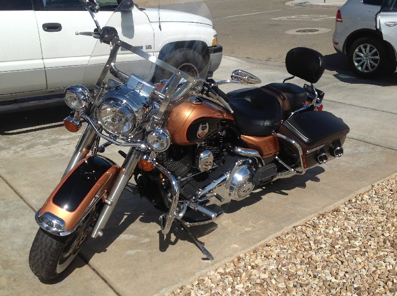 2008 HarleyDavidson® FLHRCANV Road King® Classic Anniversary (Black