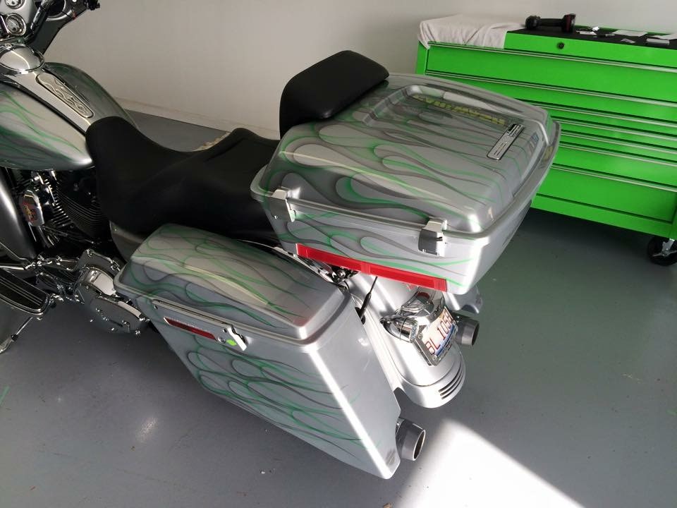 2010 HarleyDavidson® Custom (Silver with Lime Green and Gray ghost