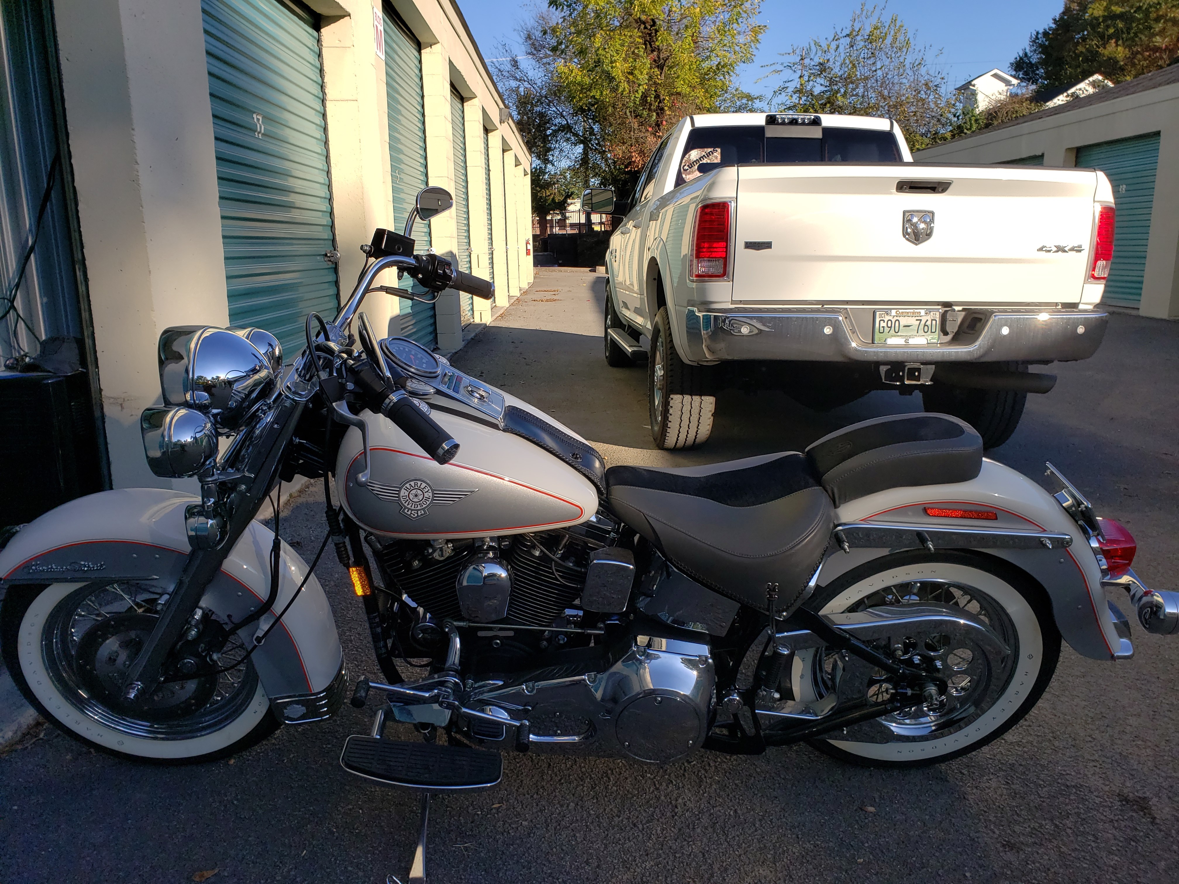 1994 HarleyDavidson® FLSTN Heritage Softail® Nostalgia (White/silver