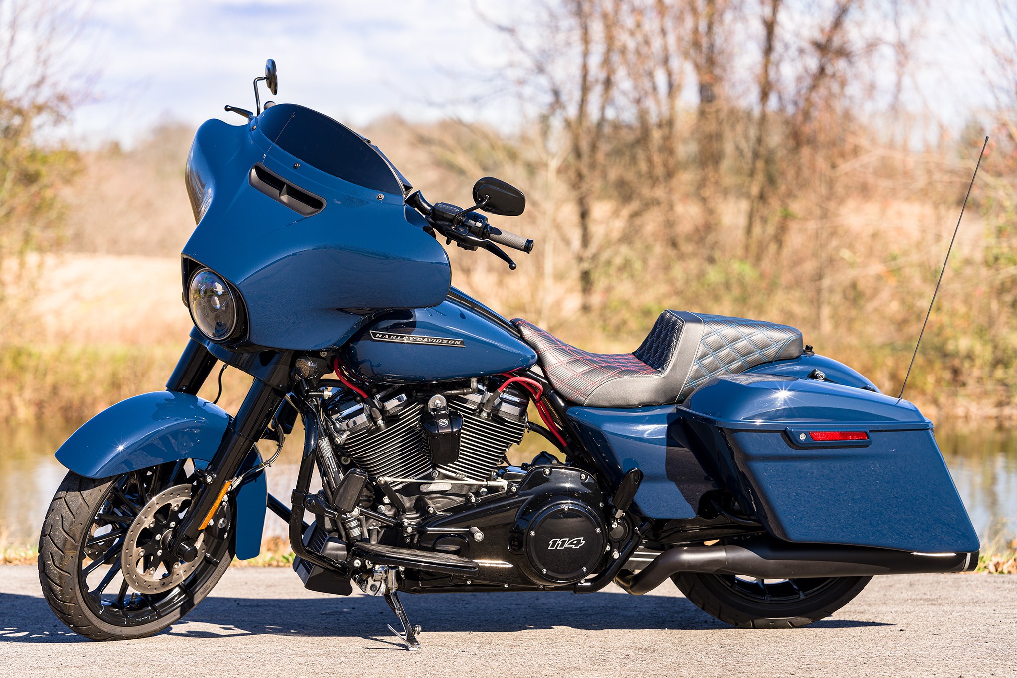electric blue street glide