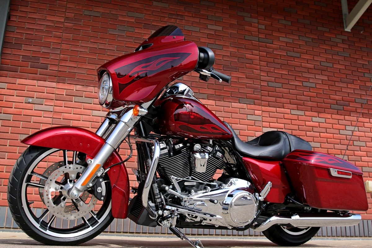 2017 Harley Davidson FLHXS Street Glide Special Hard