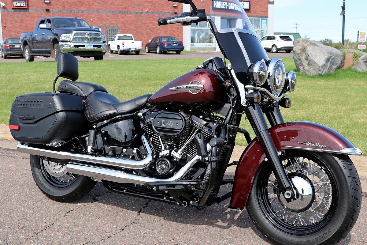 2018 HarleyDavidson® FLHCS Softail® Heritage Classic 114 (Twisted