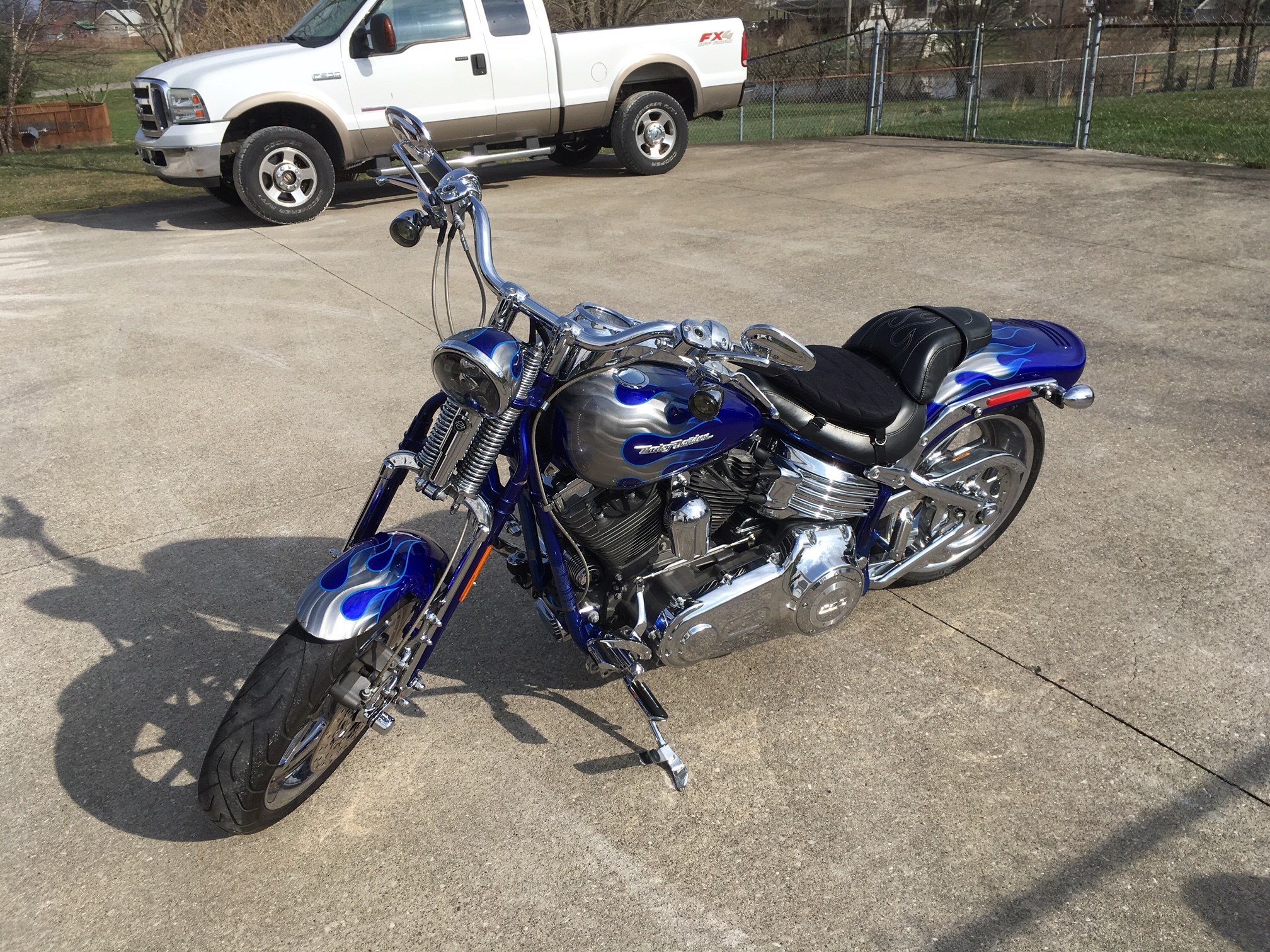 2009 HarleyDavidson® FXSTSSE3 CVO™ Softail® Springer® (CVO exclusive Candy Cobalt with Blue