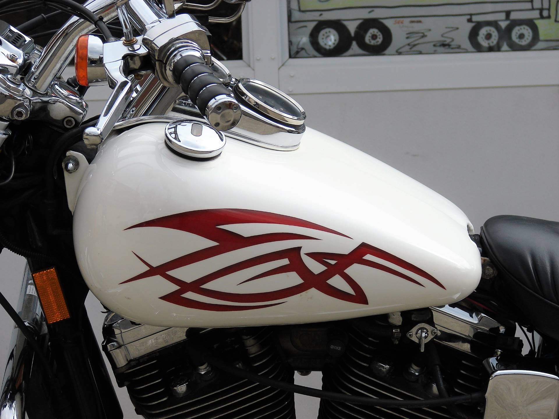 1995 HarleyDavidson® FXDL Dyna® Low Rider® (White (with Red Tribal on