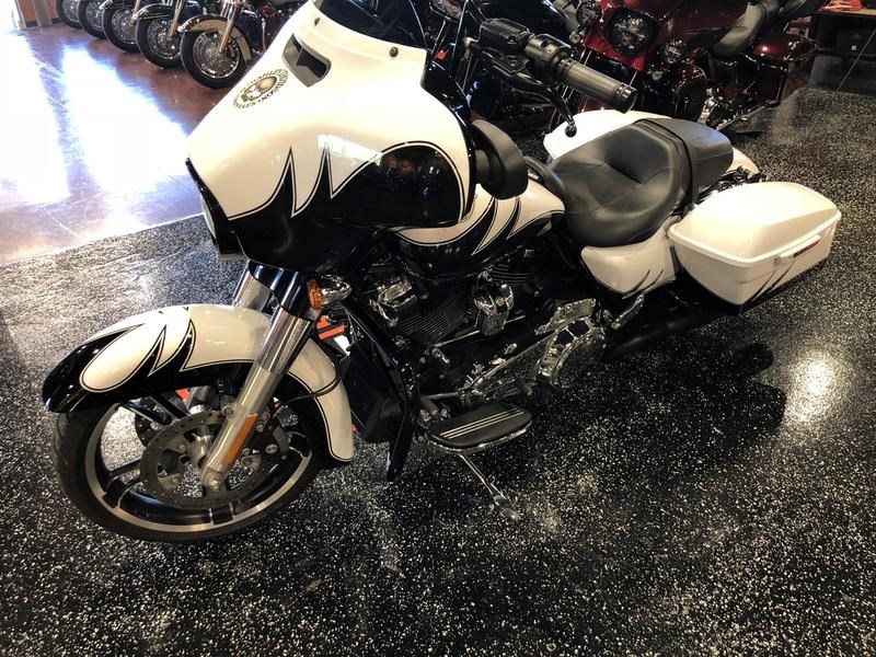 harley crushed ice pearl paint