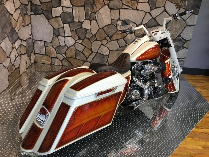 2015 HarleyDavidson® FLHR Road King® (Custom Paint Job), Dumfries