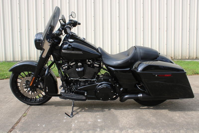 2017 HarleyDavidson® FLHRXS Road King® Special (BLACK), Angleton, Texas (913695) ChopperExchange