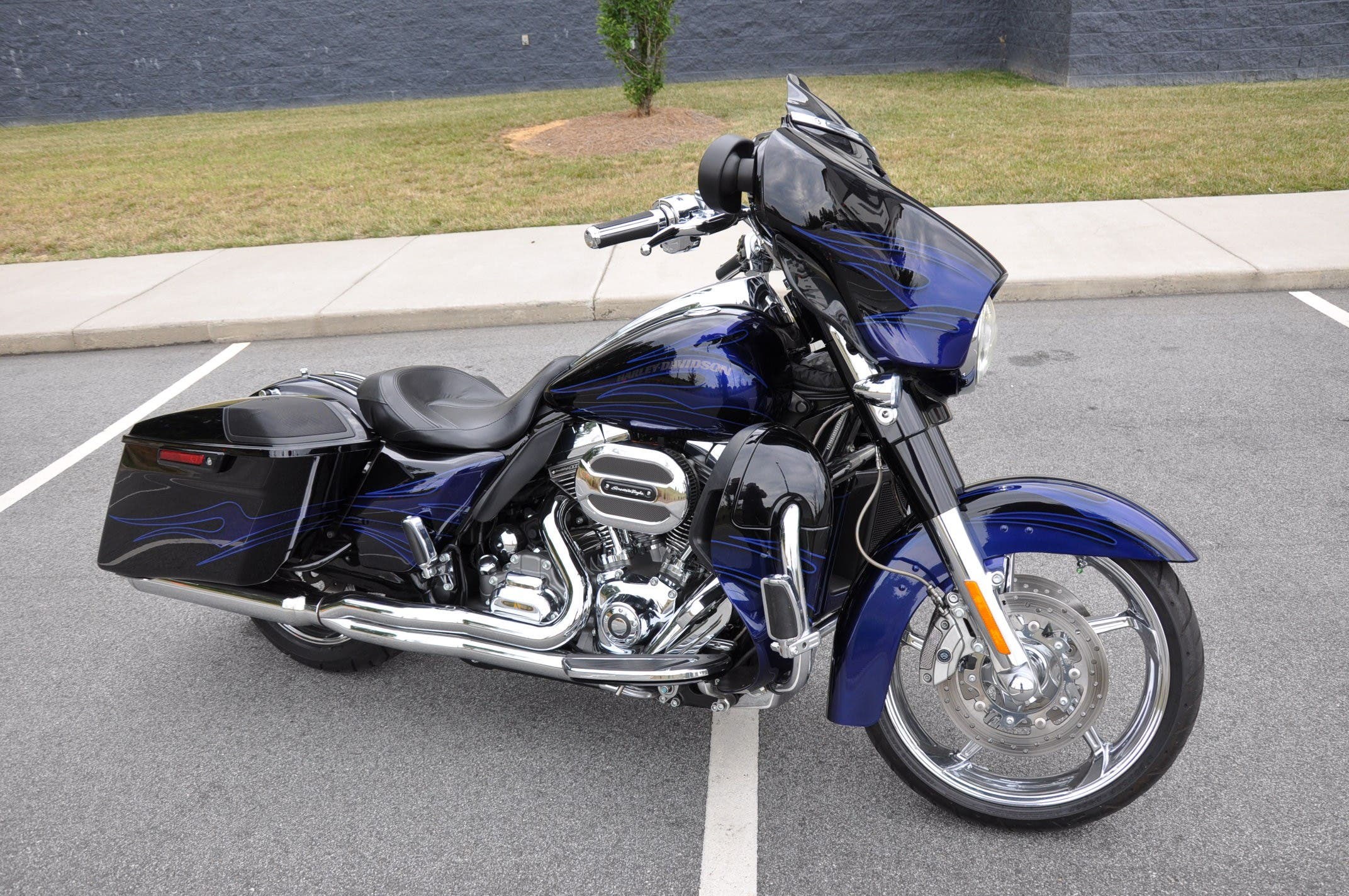 HarleyDavidson® CVO™ Street Glide™ for Sale (195 Bikes, Page 3) ChopperExchange