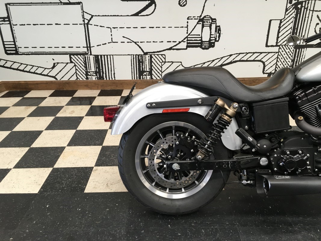 2004 HarleyDavidson® FXDX/I Dyna® Super Glide® Sport (Silver Fortune