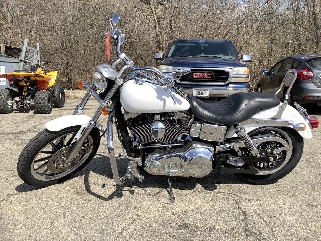 2004 HarleyDavidson® FXDL/I Dyna Low Rider® (Pearl White), Big Bend