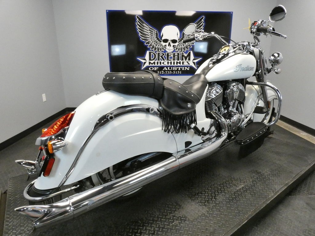 2014 Indian® Motorcycle Chief® Classic (WHITE), Austin, Texas (1044601