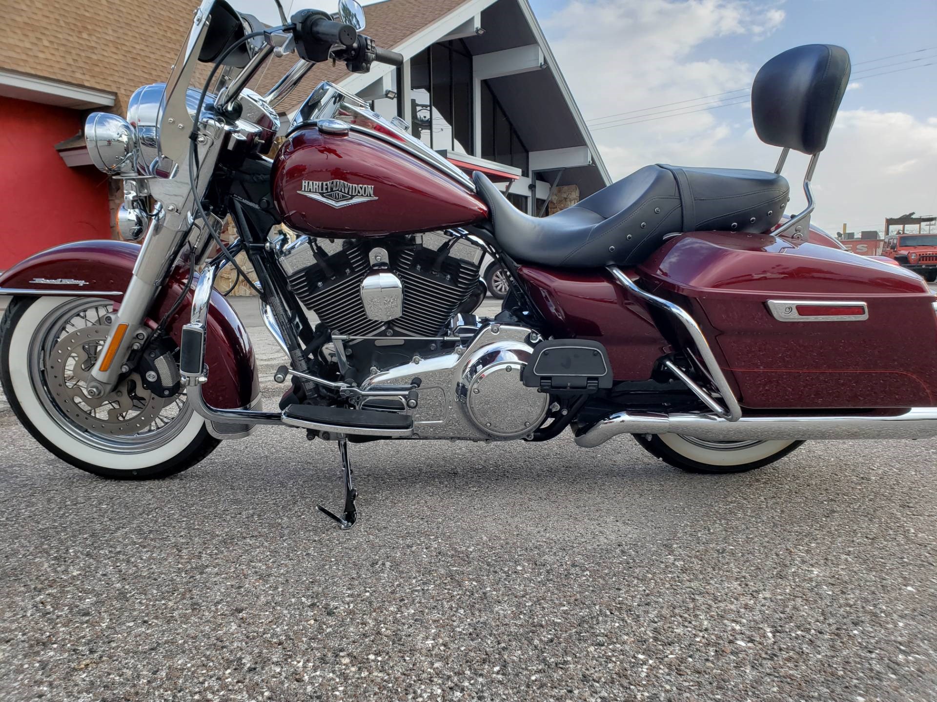 harley mysterious red sunglo