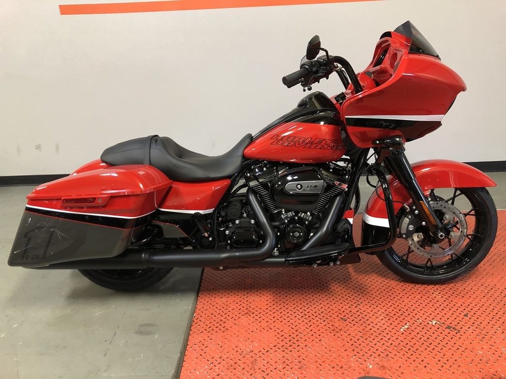 2019 HarleyDavidson® FLTRXS Road Glide® Special (HD Limited Paint Set