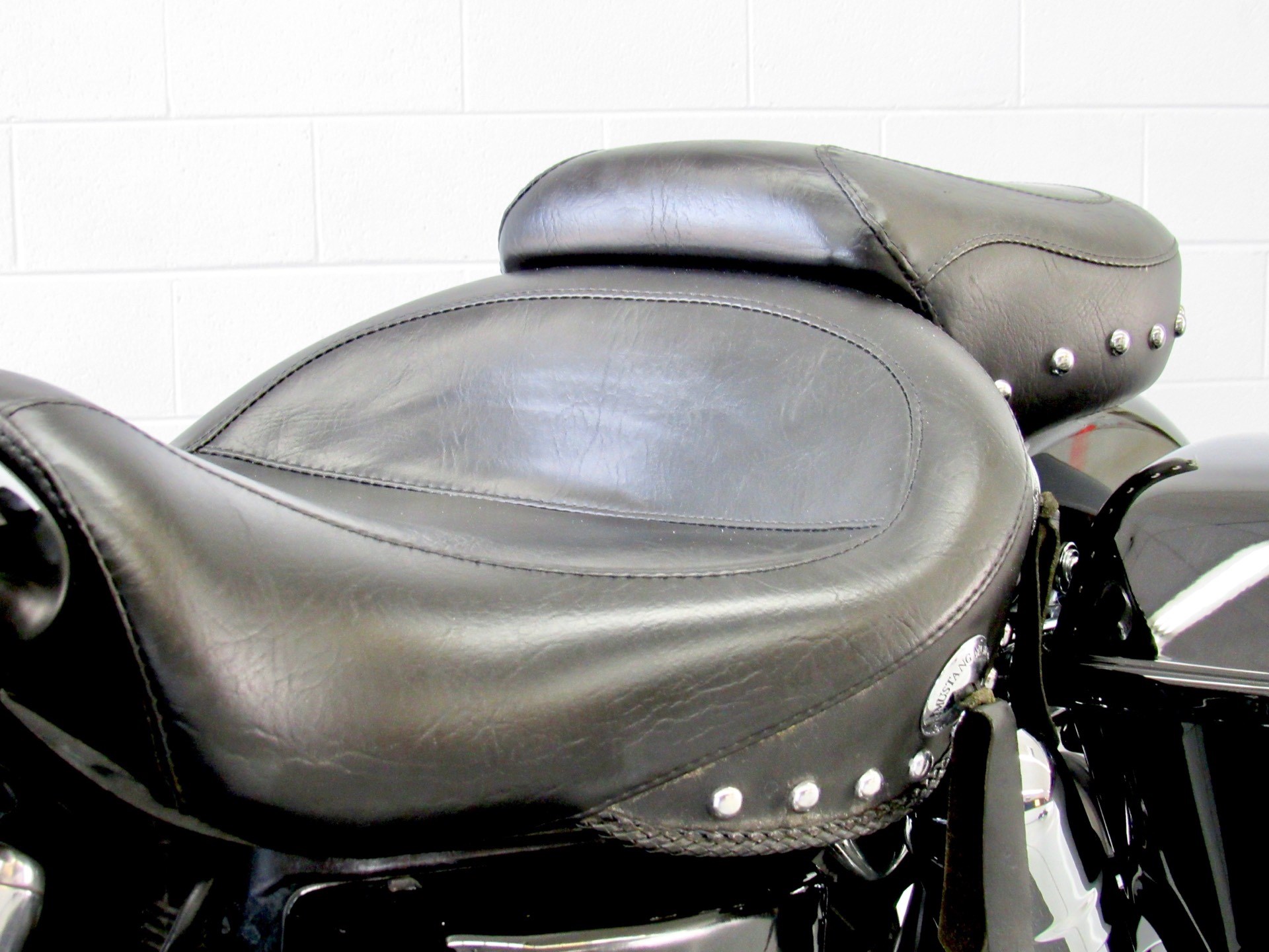 2013 HarleyDavidson® FLD Dyna® Switchback (Vivid Black