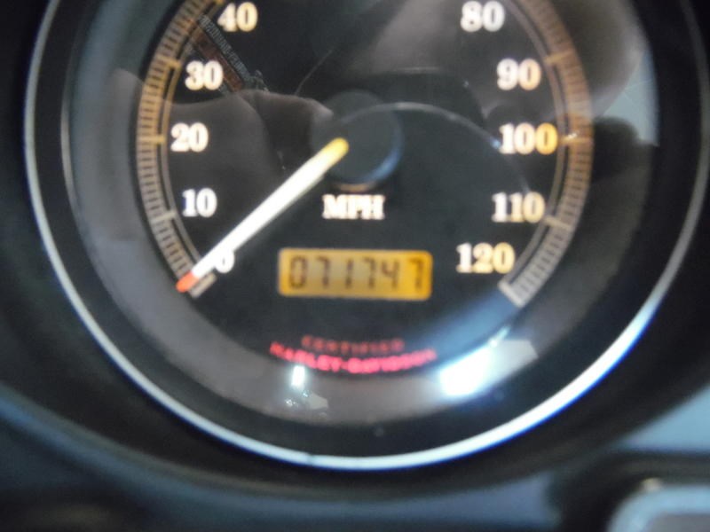 2000 HarleyDavidson® FLHTCU/I Electra Glide® Ultra Classic® (2 Tone