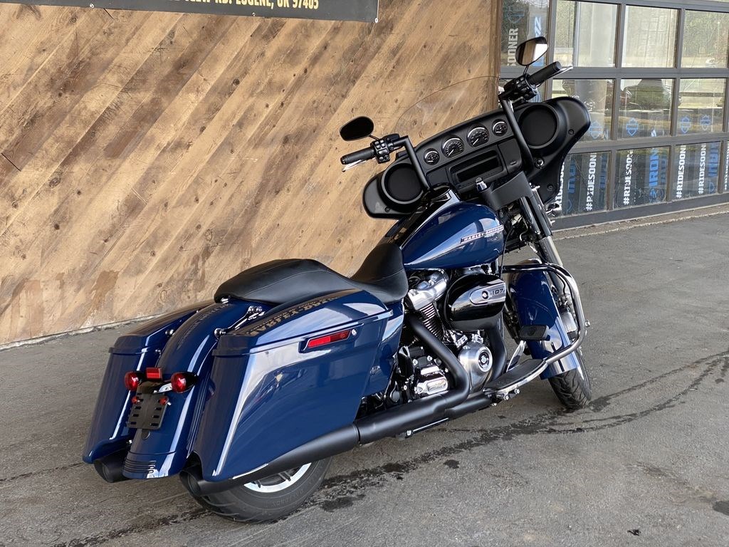 2019 HarleyDavidson® FLHT Electra Glide Standard (BILLIARD BLUE