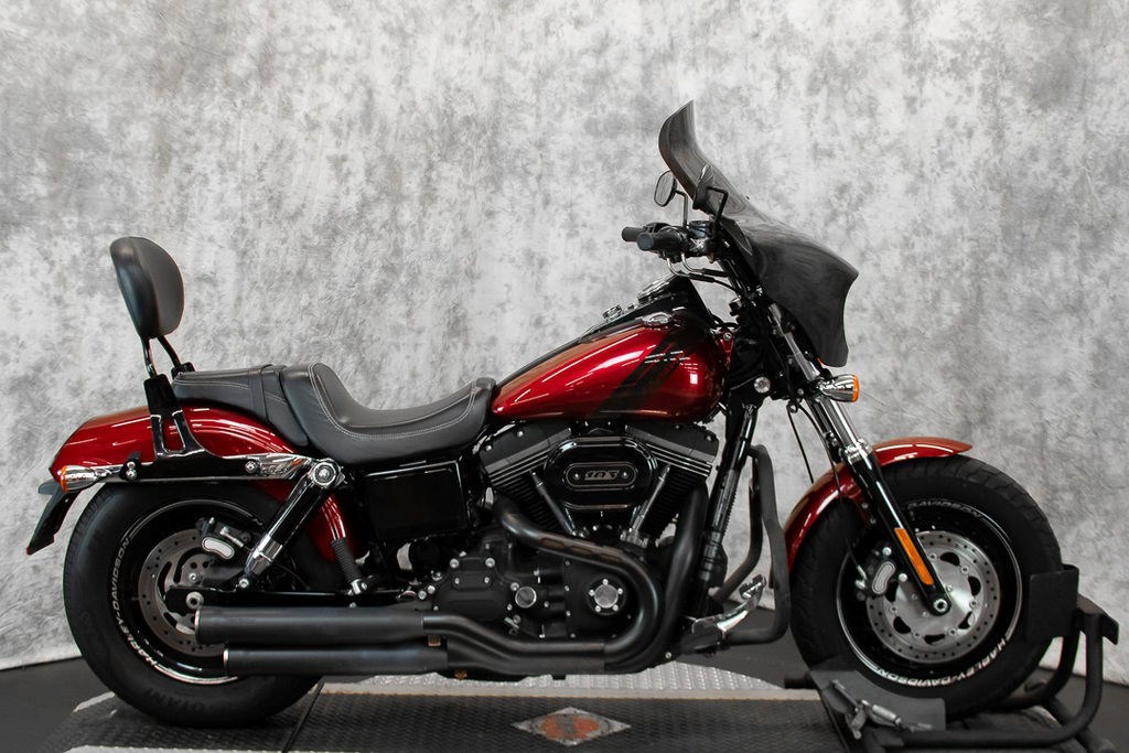 2016 HarleyDavidson® FXDF Dyna® Fat Bob® (VELOCITY RED), Asheboro
