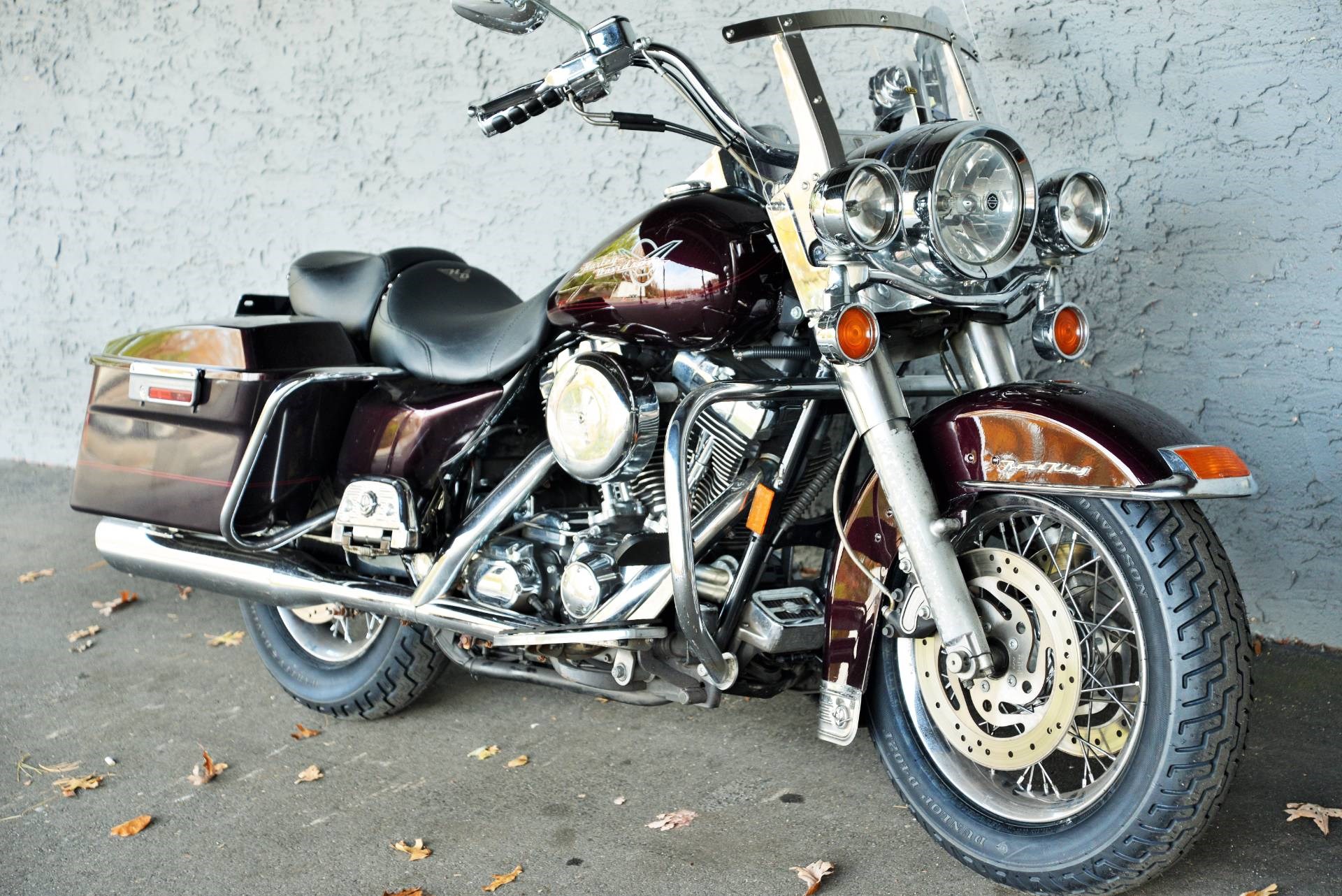2005 HarleyDavidson® FLHR/I Road King® (BLACK CHERRY), Lakewood, New Jersey (993061