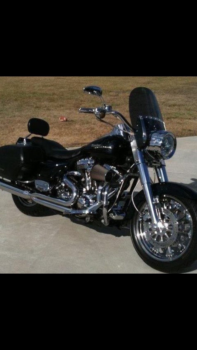 2005 HarleyDavidson® FLHRS/I Road King® Custom for Sale in Angleton, TX (Item 158330)