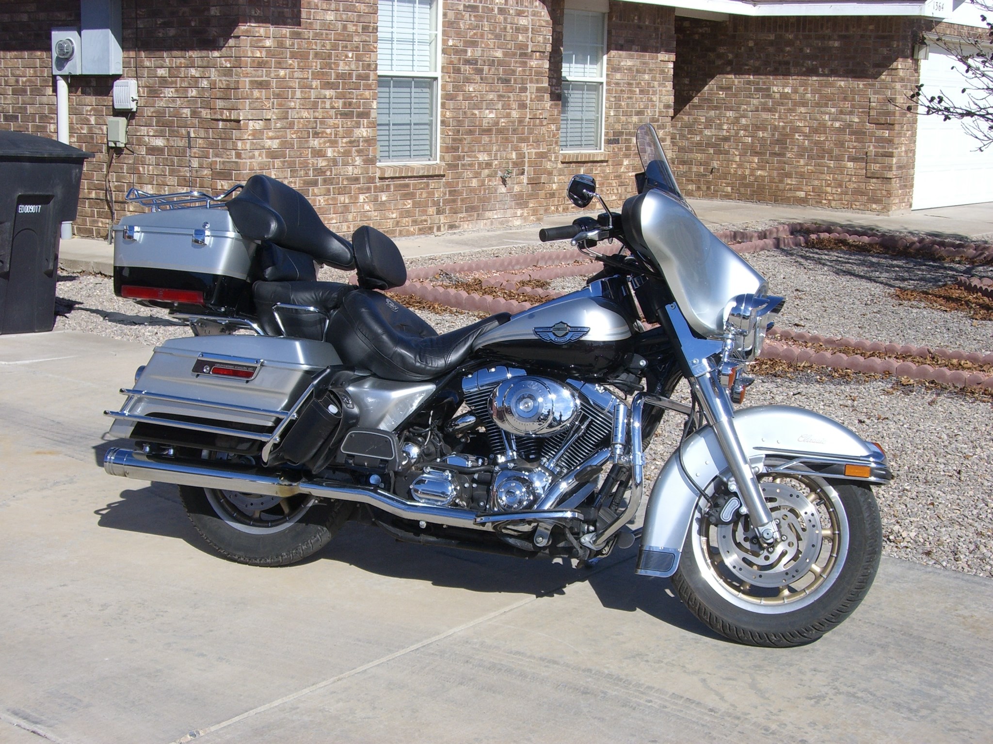 2003 Harley-Davidson® FLHTC/I-ANV Electra Glide® Classic