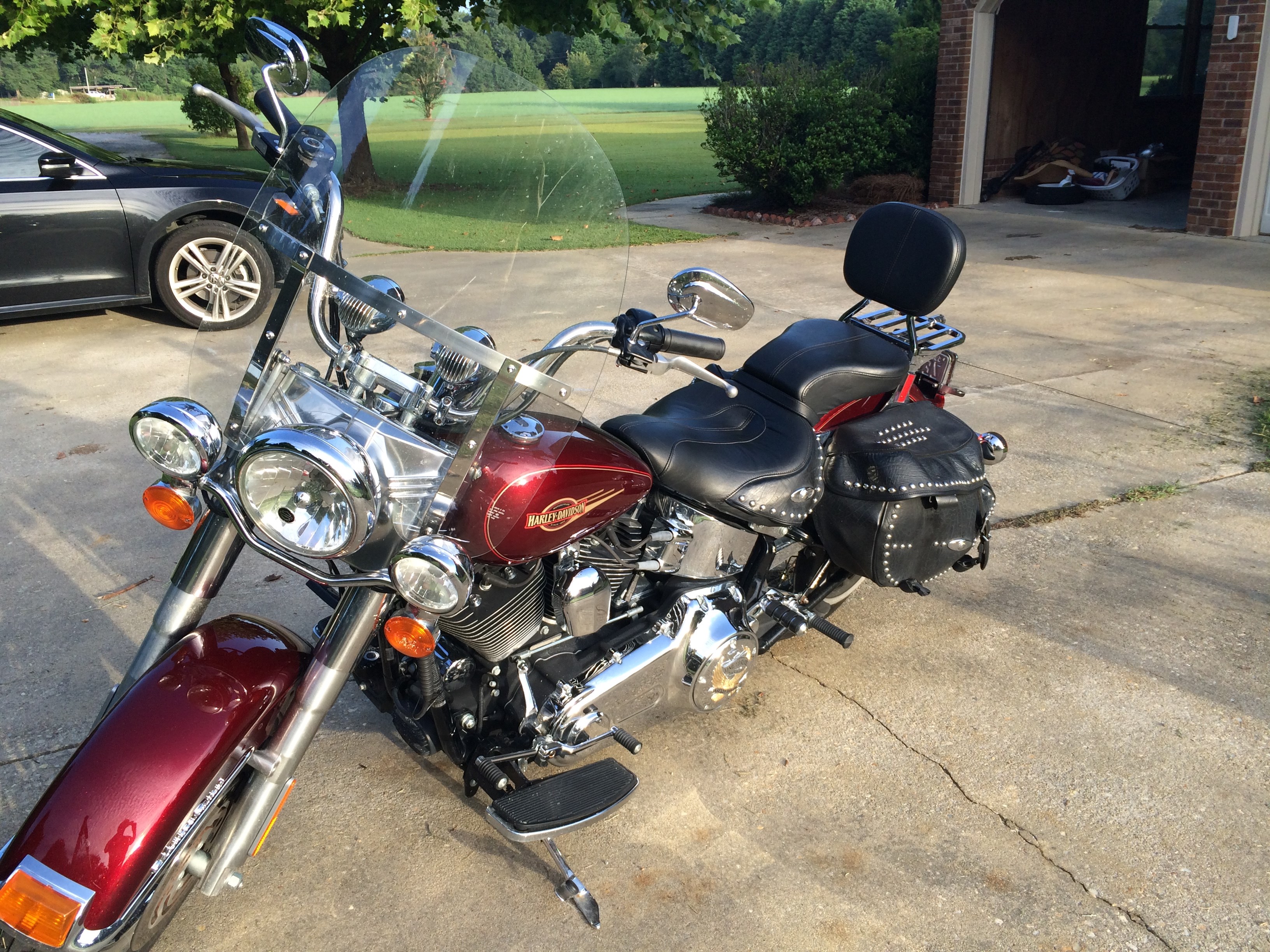 2008 HarleyDavidson® FLSTC Heritage Softail® Classic (candy apple red