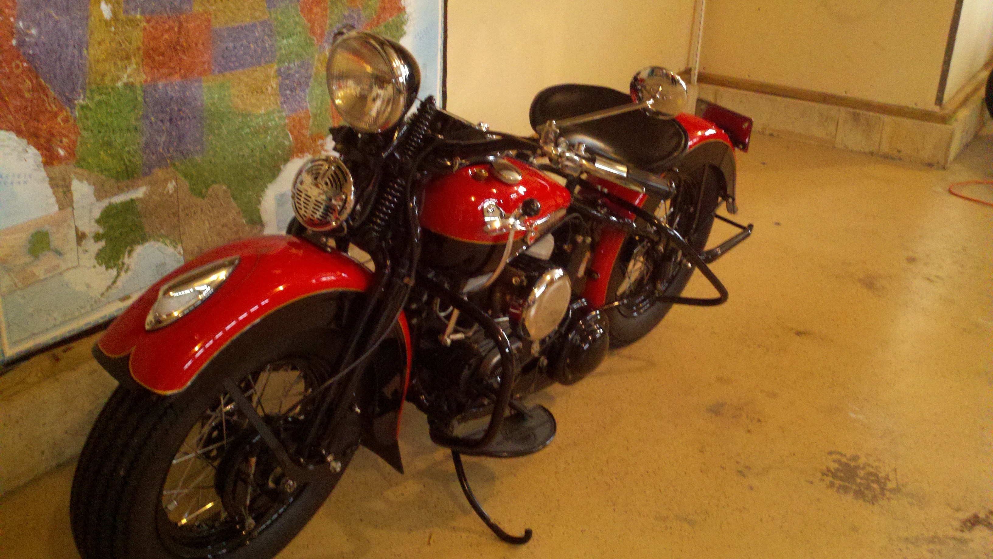 1946 HarleyDavidson® G ServiCar with tow bar (Red / Black), Big Pine