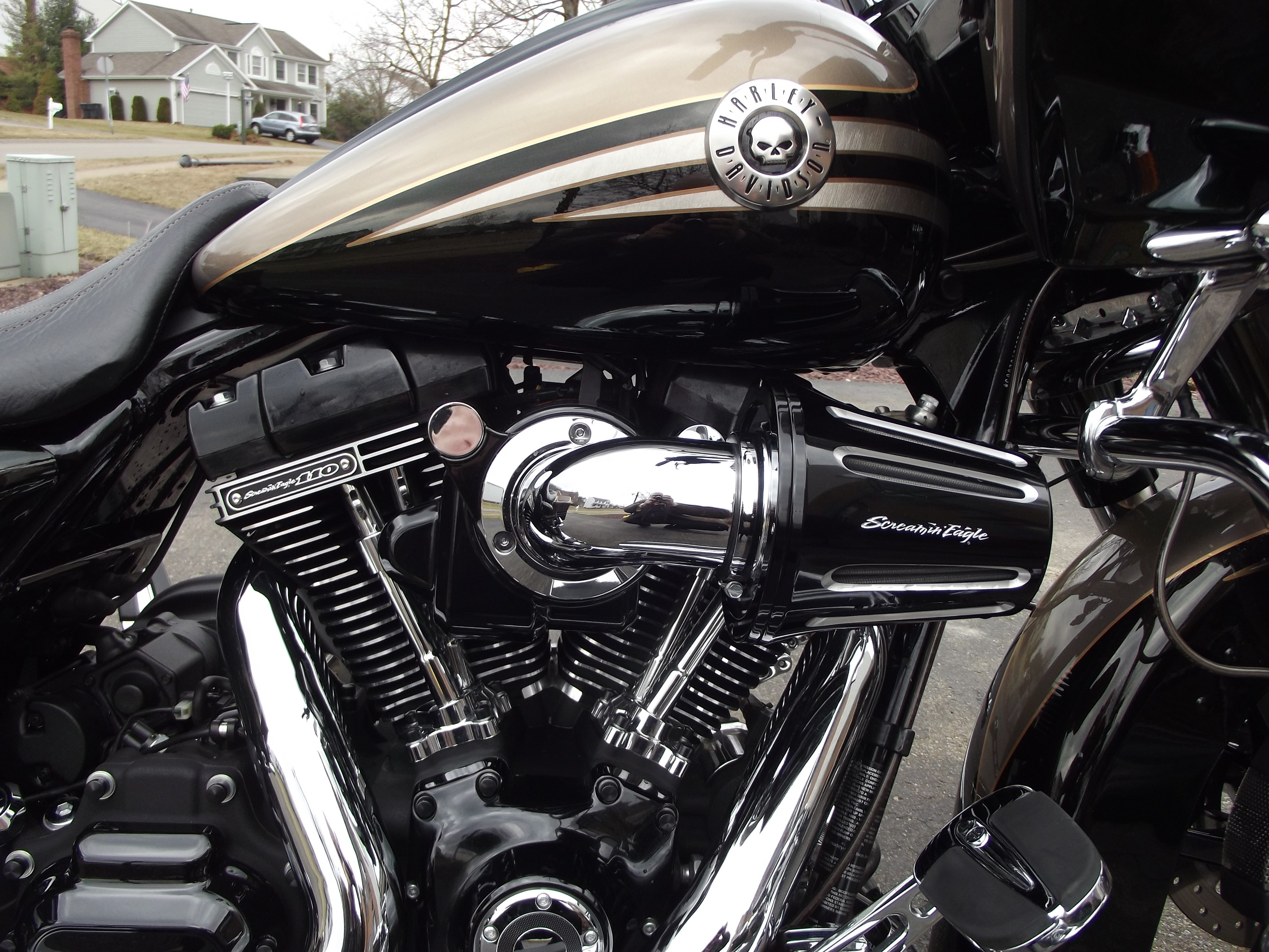 2013 HarleyDavidson® FLTRXSE2 CVO™ Road Glide® Custom for Sale in Cranberry Twp, PA (Item 537307)