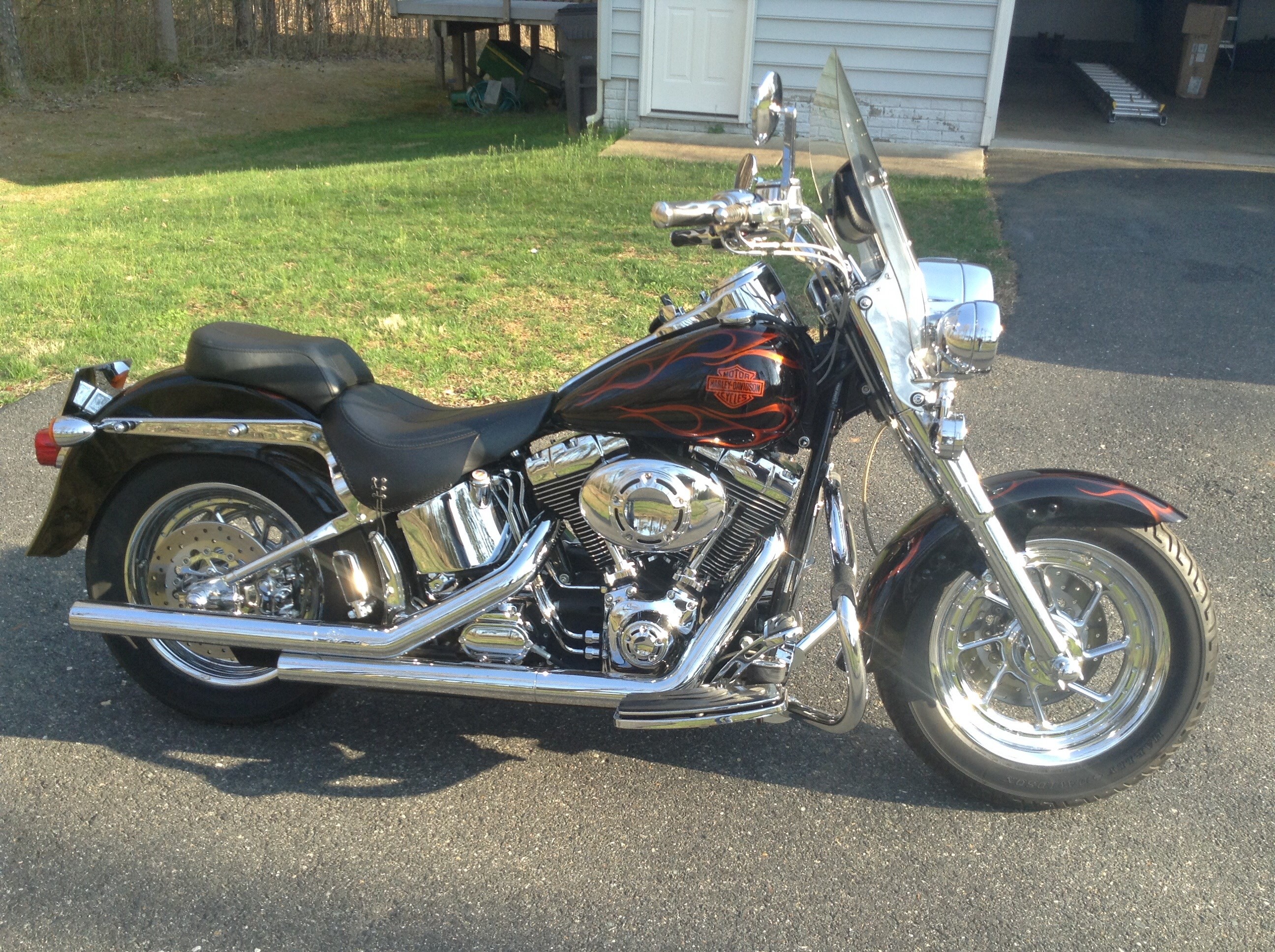 2004 Harley-Davidson® FLSTF/I Softail® Fat Boy® (Black ...