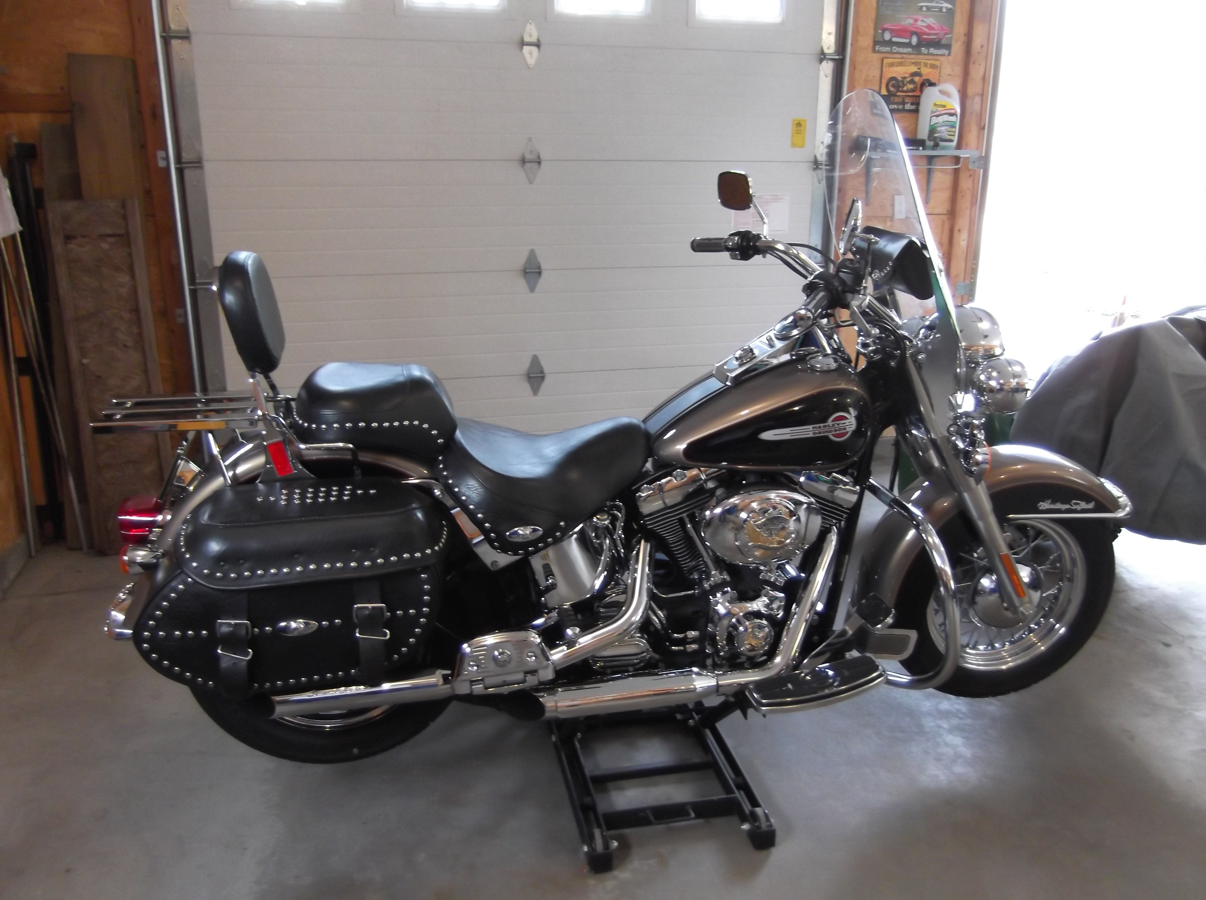 2004 HarleyDavidson® FLSTC/I Heritage Softail® Classic for Sale in