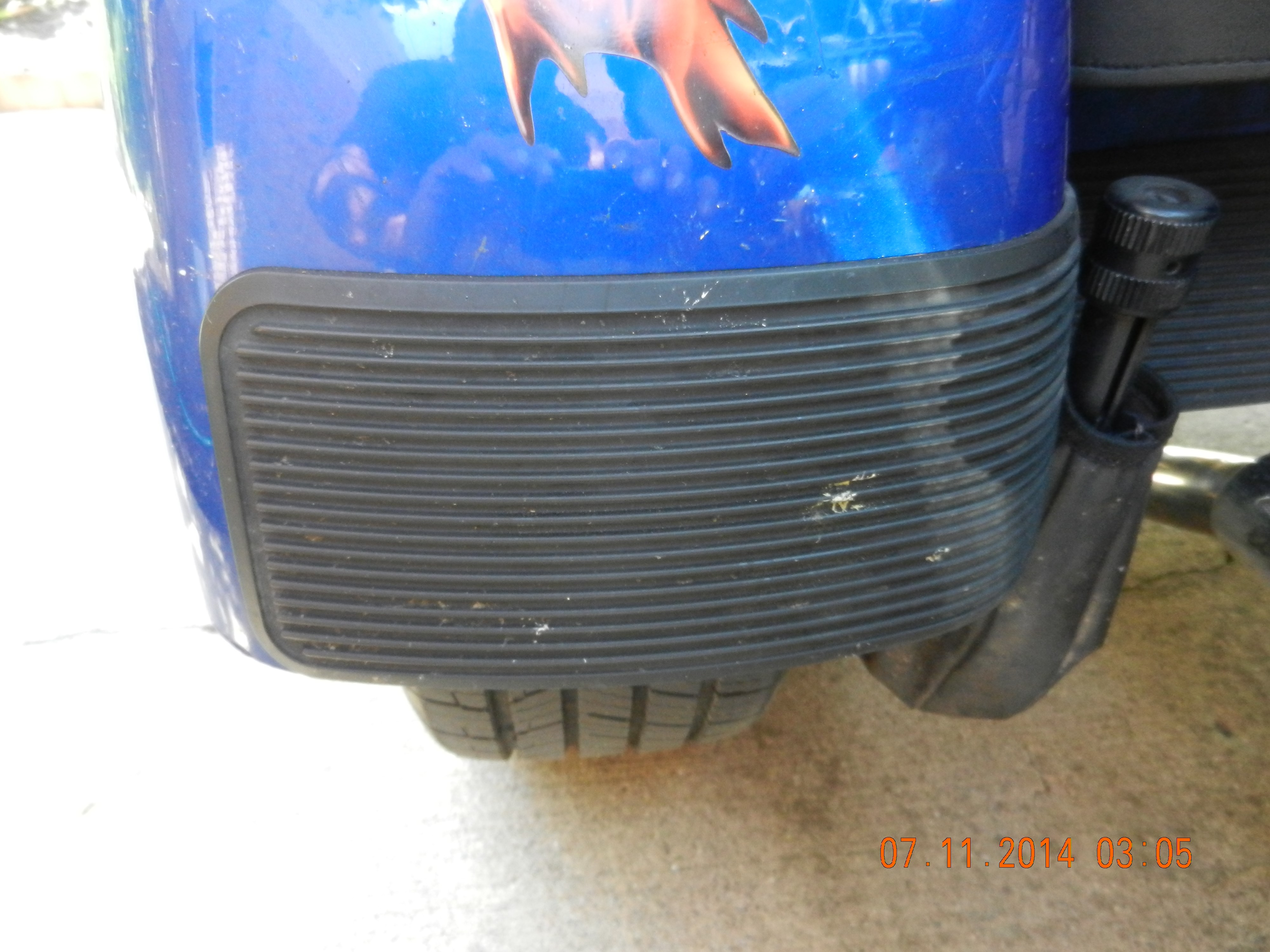 2010 Harley-Davidson® FLHTCUTG Tri Glide™ Ultra Classic® (Blue/Silver