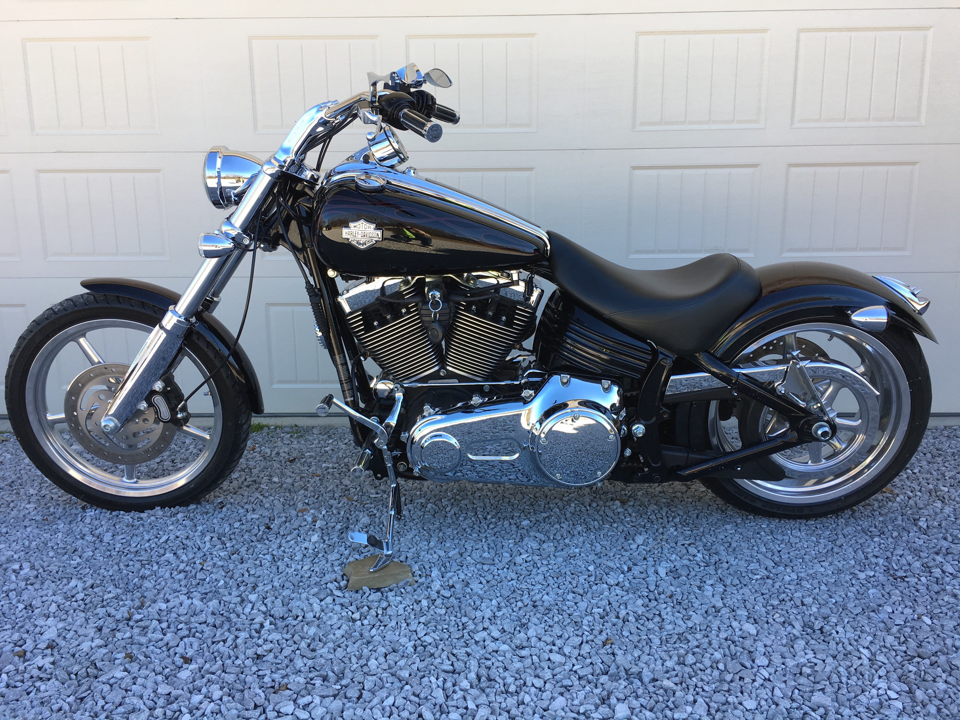 2008 Harley-Davidson® FXCWC Softail® Rocker™ C (black), Arlington