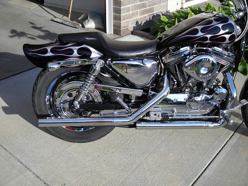 2002 Harley-Davidson® XL1200C Sportster® Custom (Black and Silver