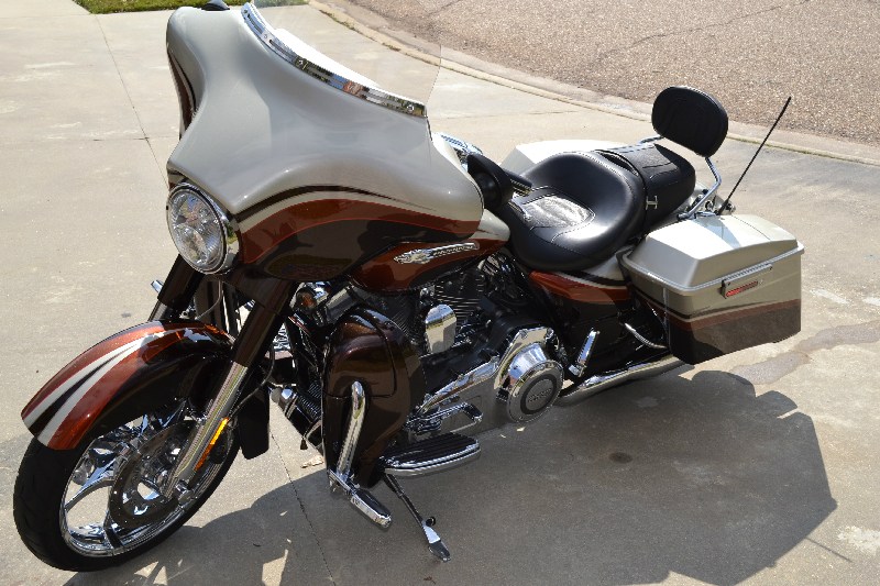 2011 HarleyDavidson® FLHXSE2 CVO™ Street Glide® for Sale in Lafayette