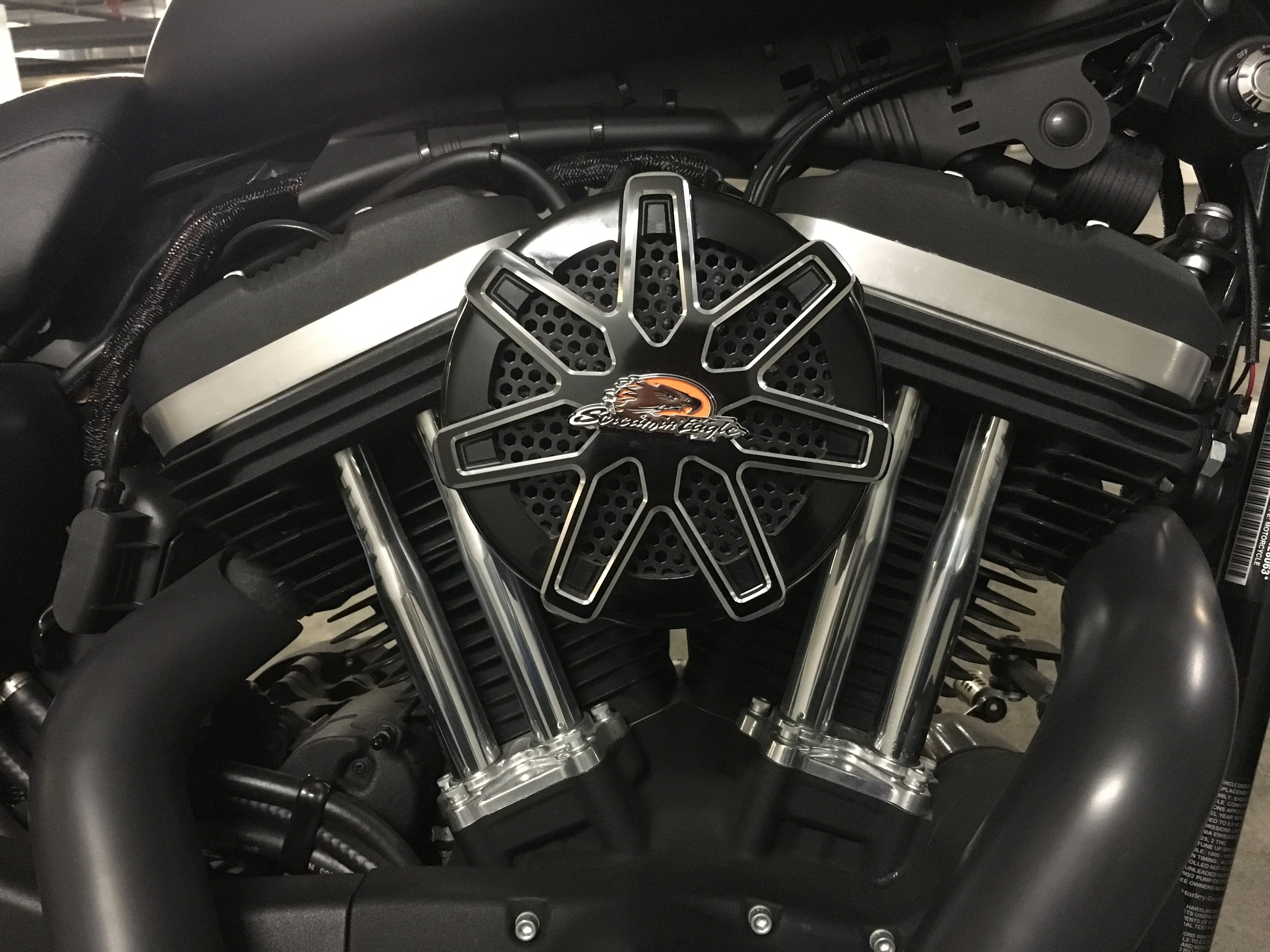 Average annual net wage/salary per employee in Germany 1991-2024 visual data 8