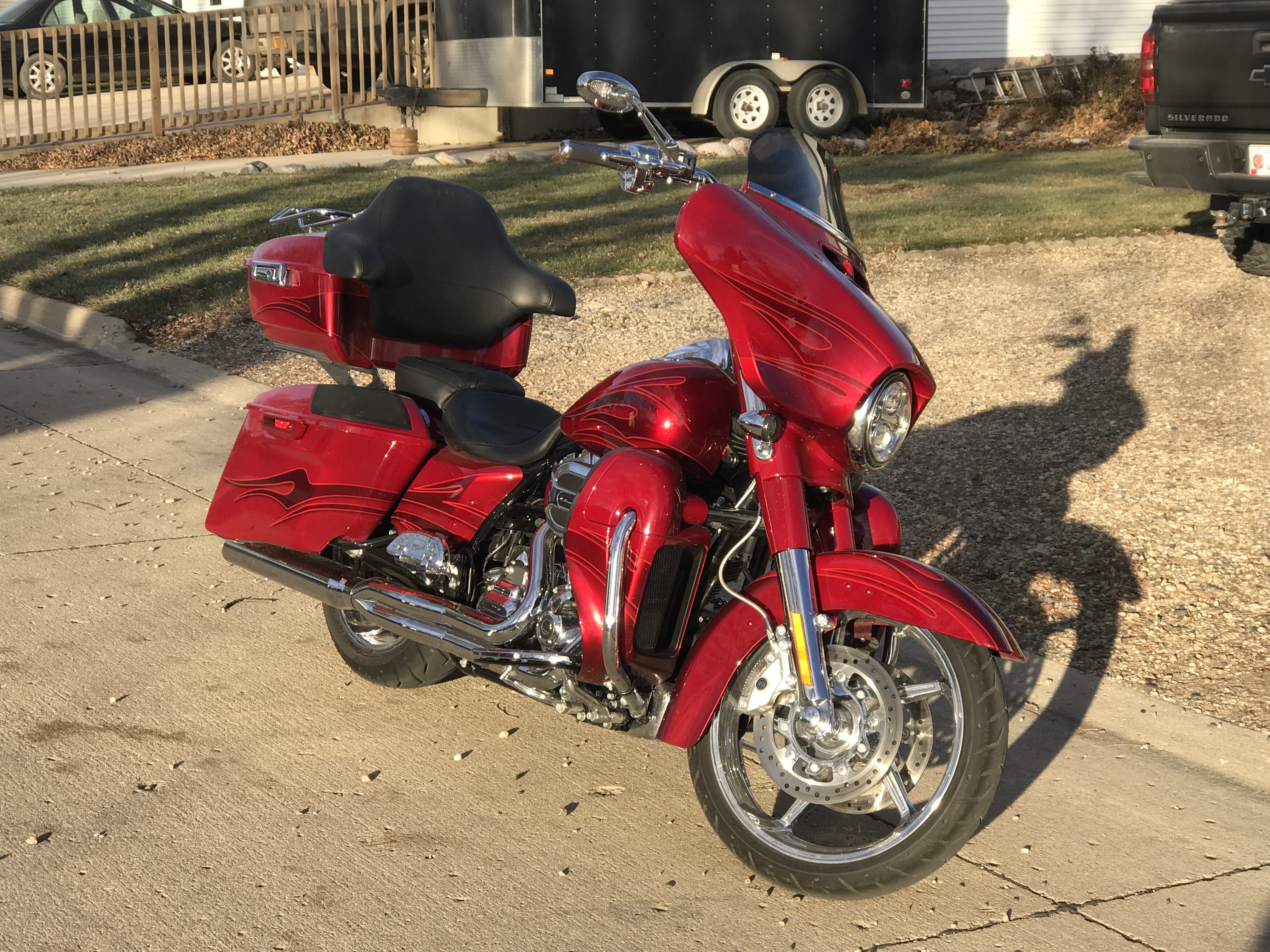 2016 HarleyDavidson® FLHXSE CVO® Street Glide® for Sale in Lake Park