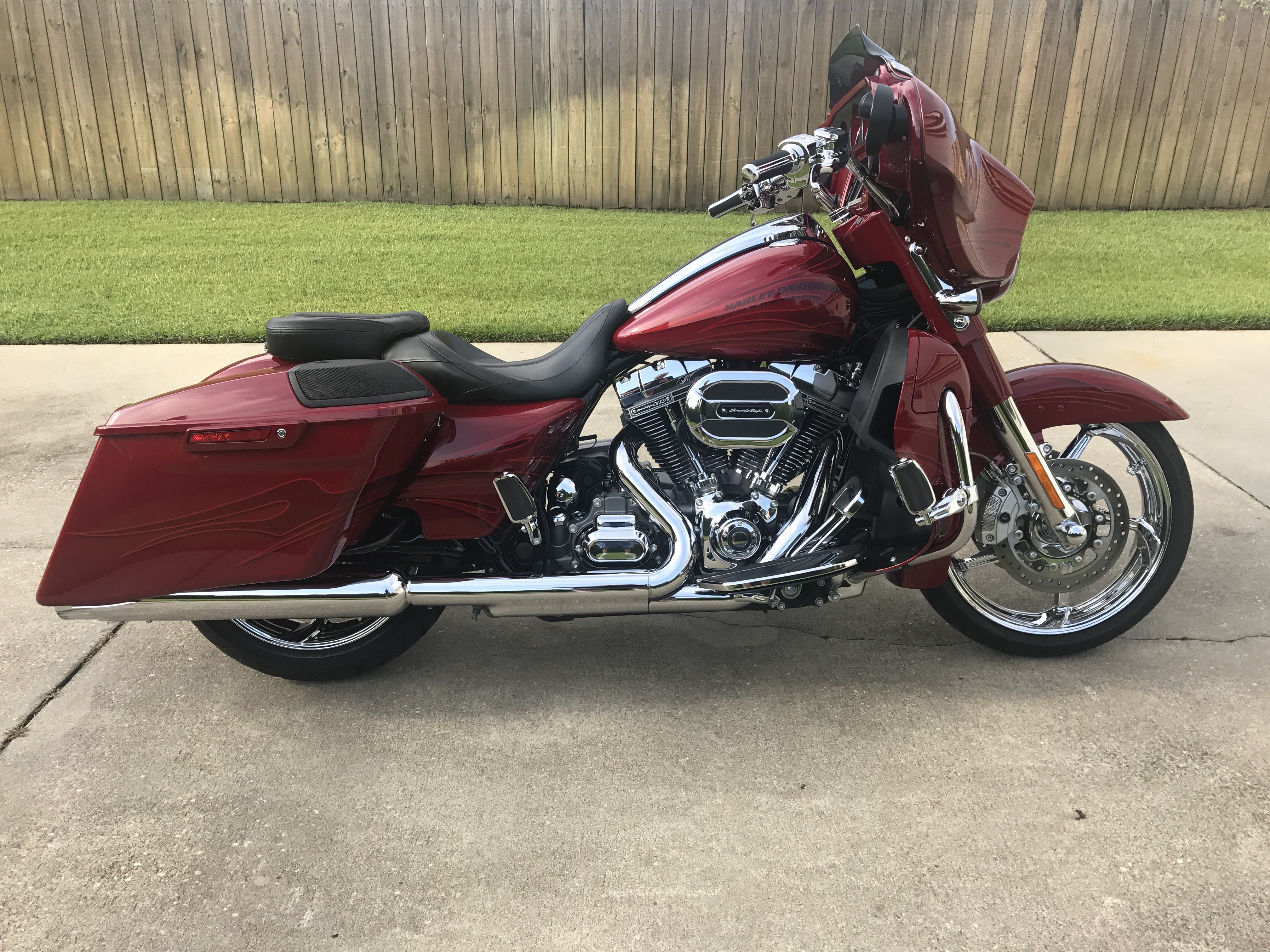 Harley Davidson Of Dothan >> 2016 Harley-Davidson® FLHXSE CVO™ Street Glide® (Atomic Red), Dothan, Alabama (736703 ... Harley Davidson Of Dothan >> 2016 Harley-Davidson® FLHXSE CVO™ Street Glide® (Atomic Red), Dothan, Alabama (736703 ...