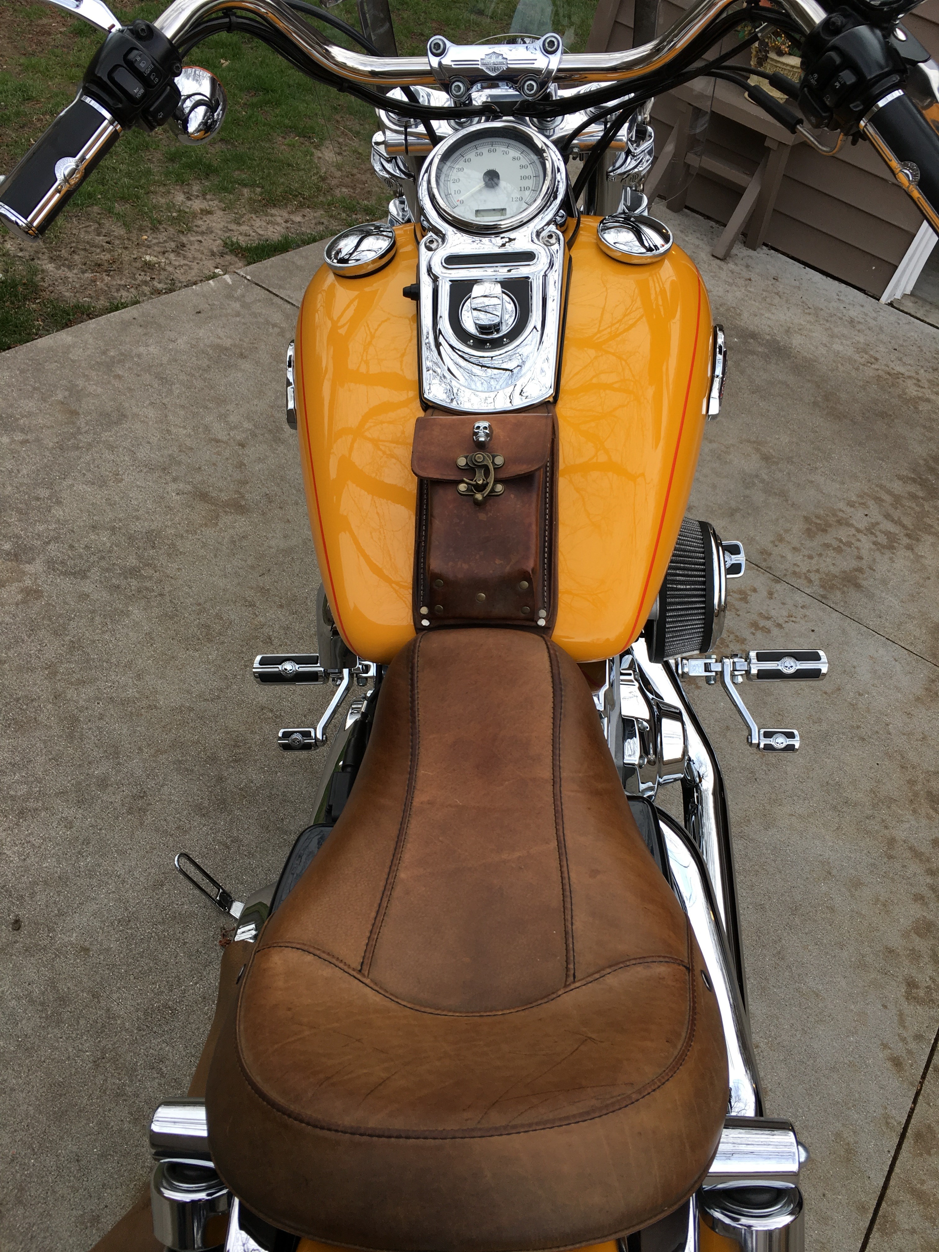 Harley Davidson Covers >> 2008 Harley-Davidson® FXDC Dyna® Super Glide® Custom (Sunset Yellow Pearl), Oak Park, Michigan ... Harley Davidson Covers >> 2008 Harley-Davidson® FXDC Dyna® Super Glide® Custom (Sunset Yellow Pearl), Oak Park, Michigan ...