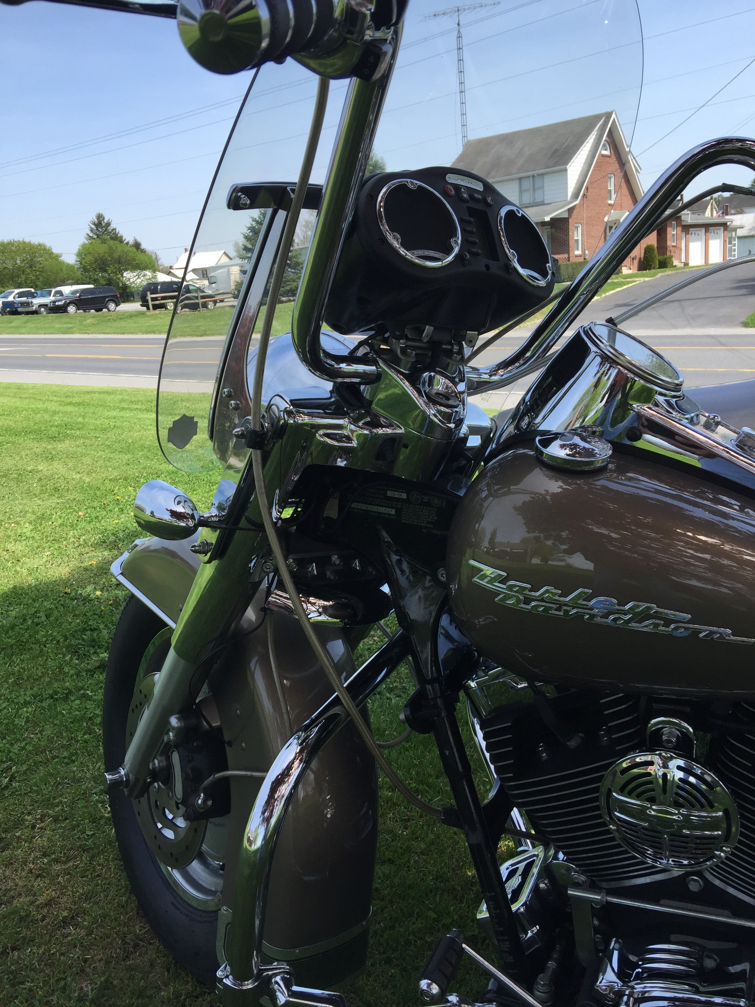 2005 HarleyDavidson® FLHRS/ISidecar Road King® Custom w/ Sidecar for