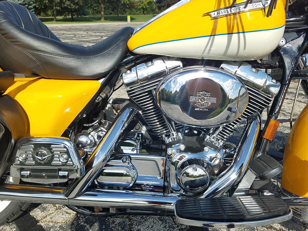 2001 HarleyDavidson® FLHRC/I Road King® Classic for Sale in Waukesha