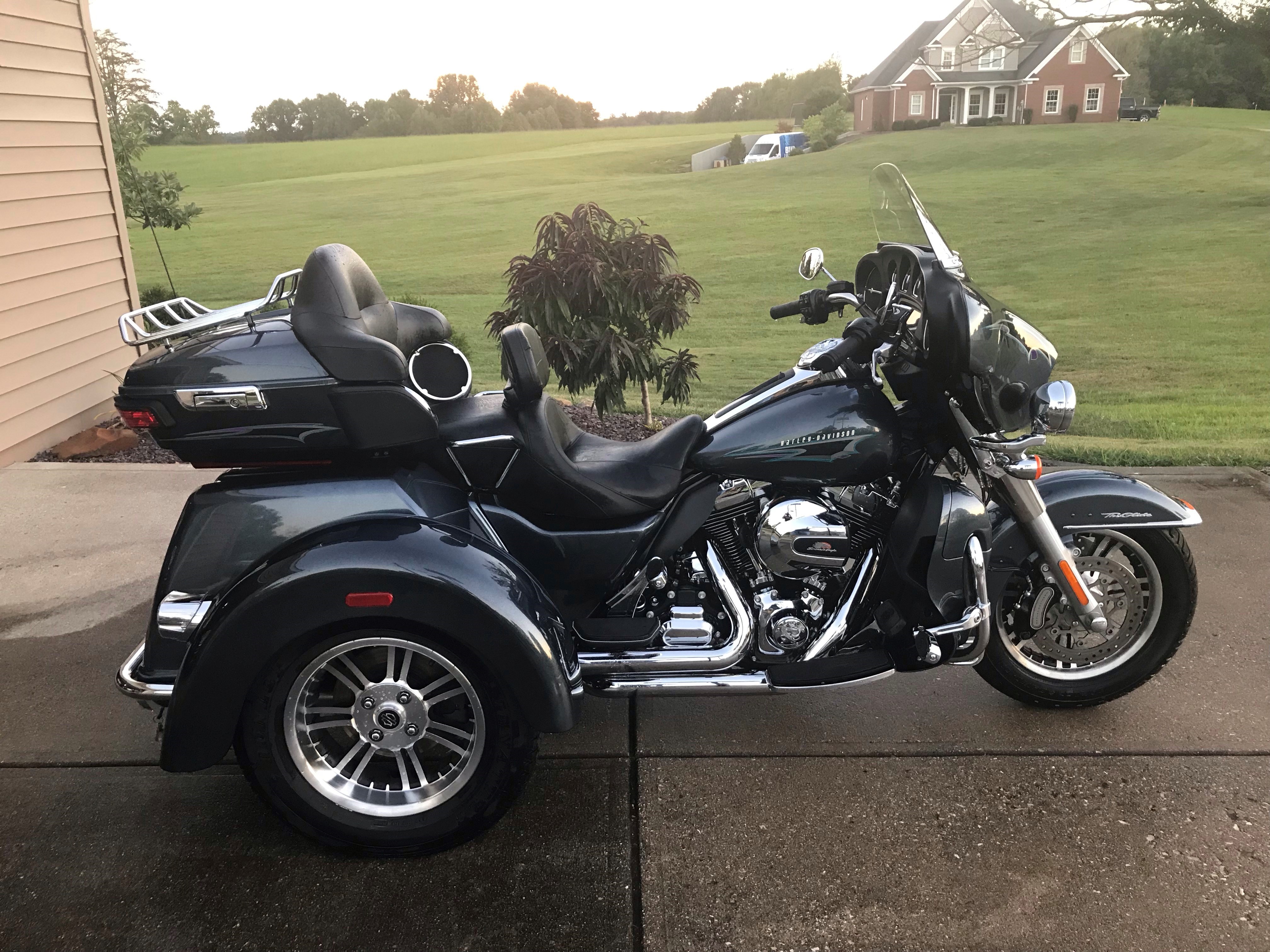 2015 HarleyDavidson® FLHTCUTG Tri Glide® Ultra for Sale in French Lick