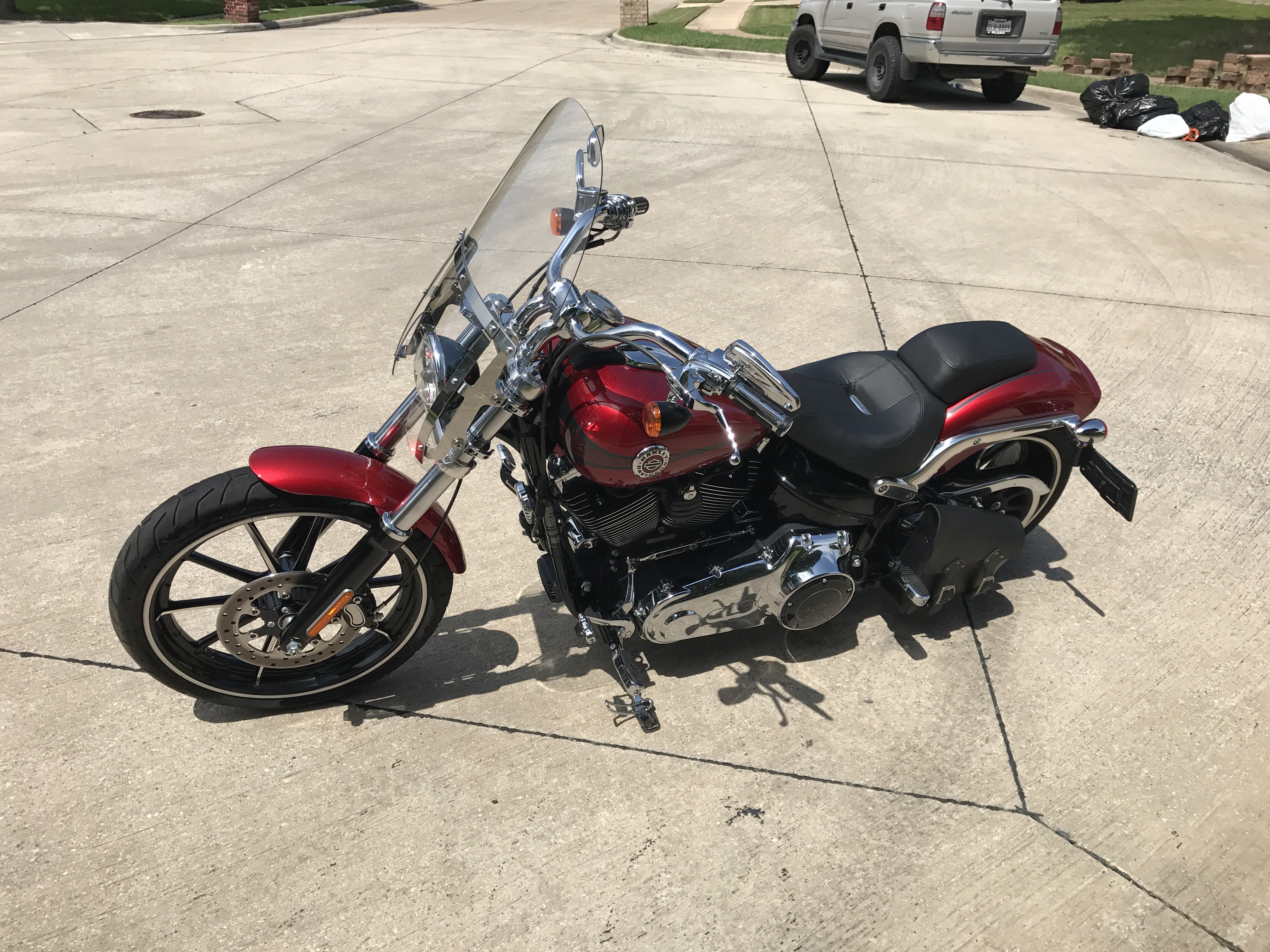 2013 HarleyDavidson® FXSB Softail® Breakout™ (Red), Mansfield, Texas