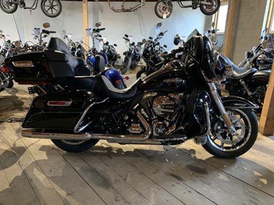 Used 2015 Harley-Davidson® Electra Glide® Ultra Classic® Low