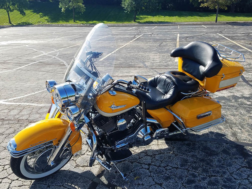 2001 HarleyDavidson® FLHRC/I Road King® Classic for Sale in Waukesha
