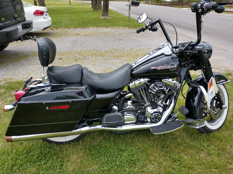 レオHarley-Davidson × RollingStonesラグラン 2006 Harley-Davidson Road King “La Charra” — Petersen