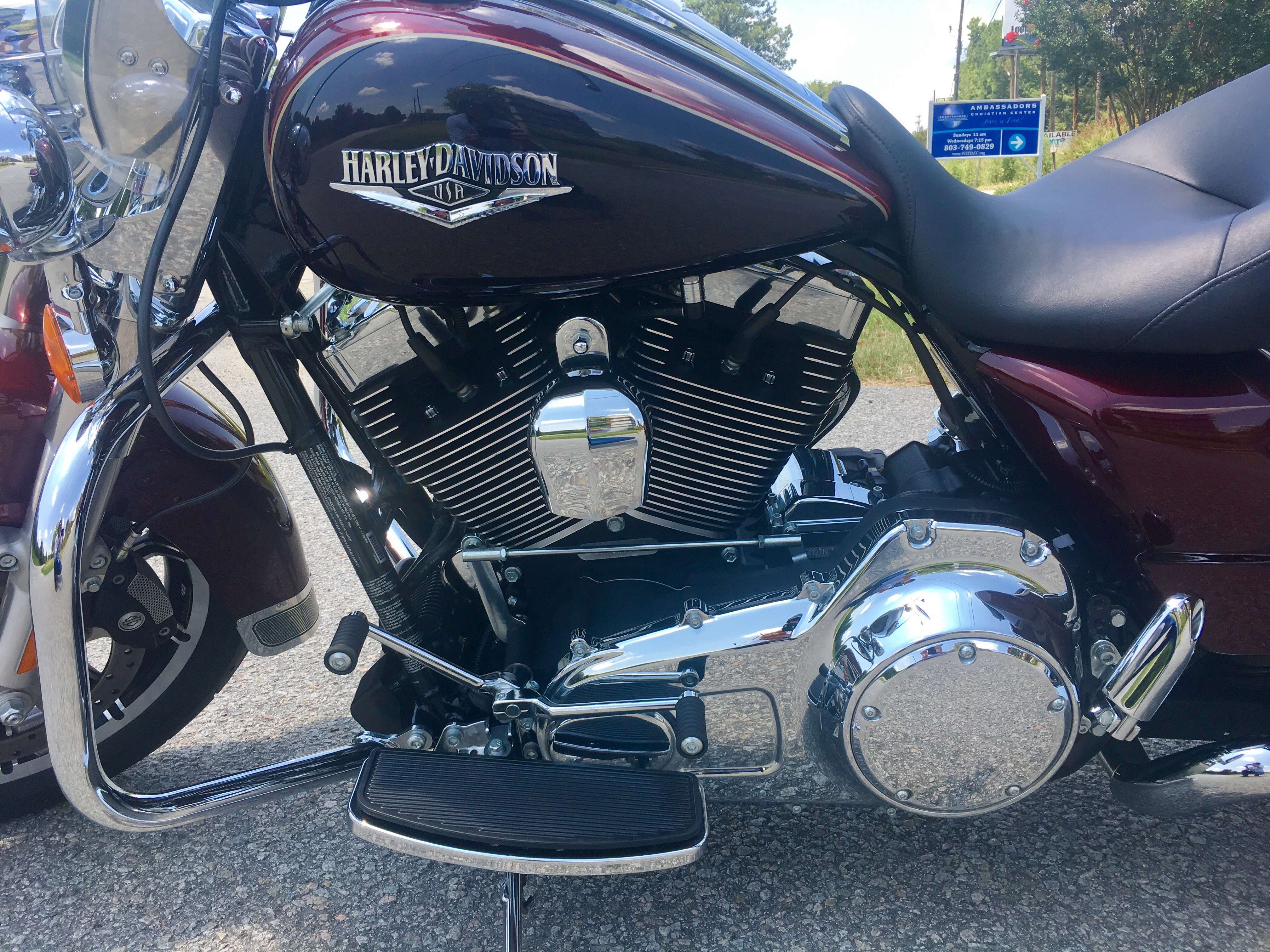 2015 HarleyDavidson® FLHR Road King® (Two tone ), Columbia , South