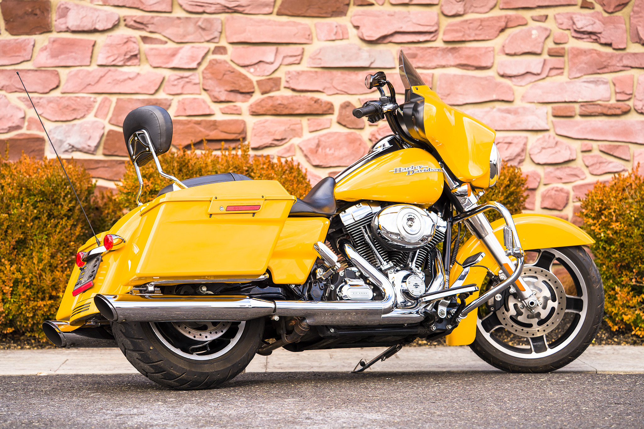 2013 HarleyDavidson® FLHX Street Glide® (Chrome Yellow Pearl