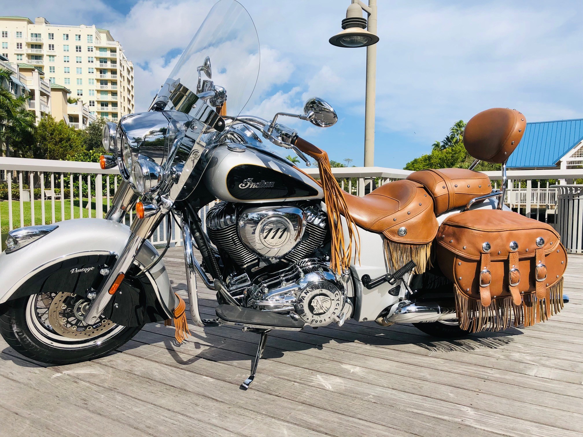 2016 Indian® Motorcycle Chief® Vintage (Silver/Black), Boynton Beach