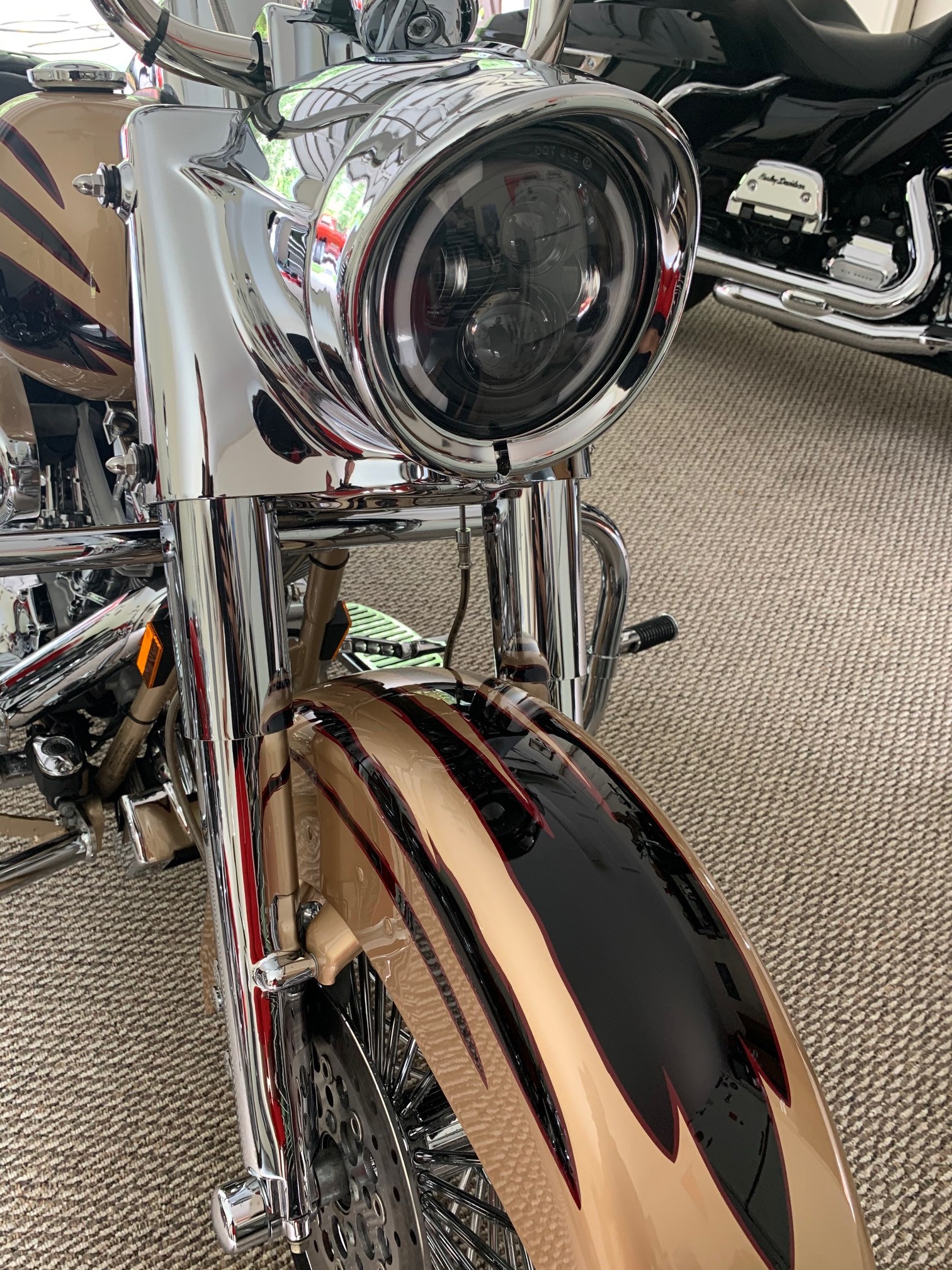 2003 Harley-Davidson® FLHRSEI2 Screamin' Eagle® Road King® (Gold